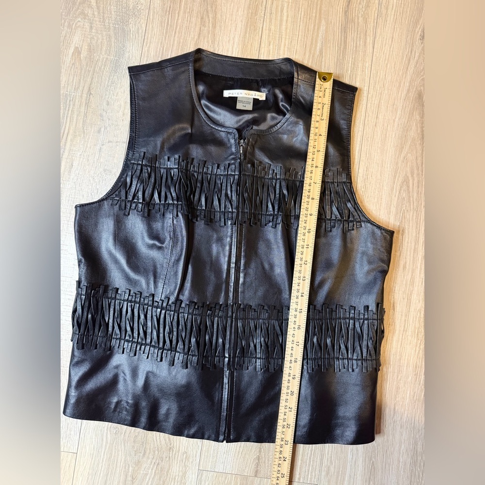 Peter Nygård 100% Lamb Leather Fringe Vest Women’s Size 14 Black Western Boho - Picture 11 of 11